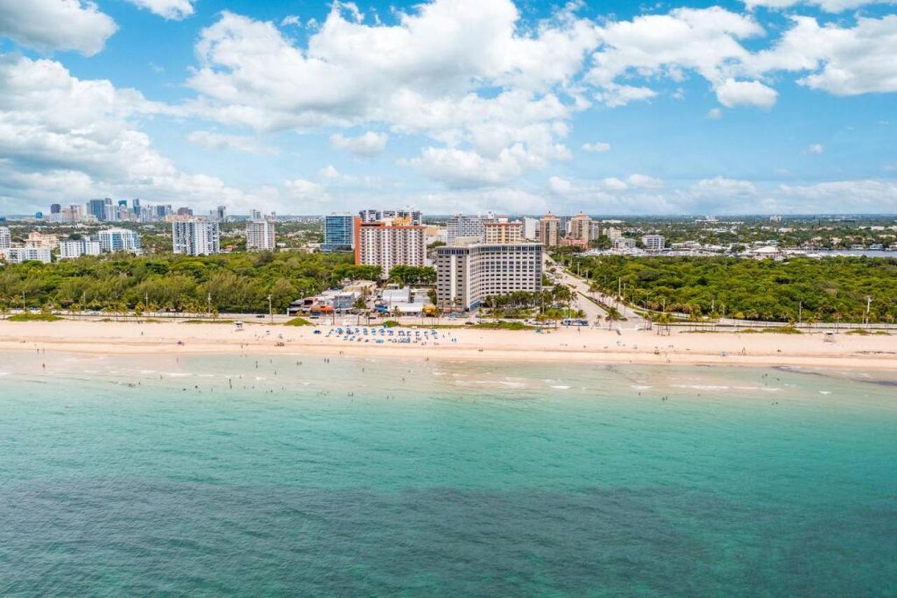 The Purple Pelican Beachfront With Ocean Balcony Unit 3 フォート・ローダーデール エクステリア 写真