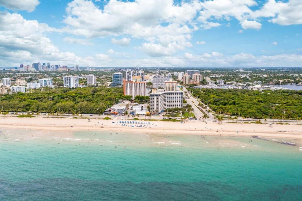 The Purple Pelican Beachfront With Ocean Balcony Unit 3 フォート・ローダーデール エクステリア 写真