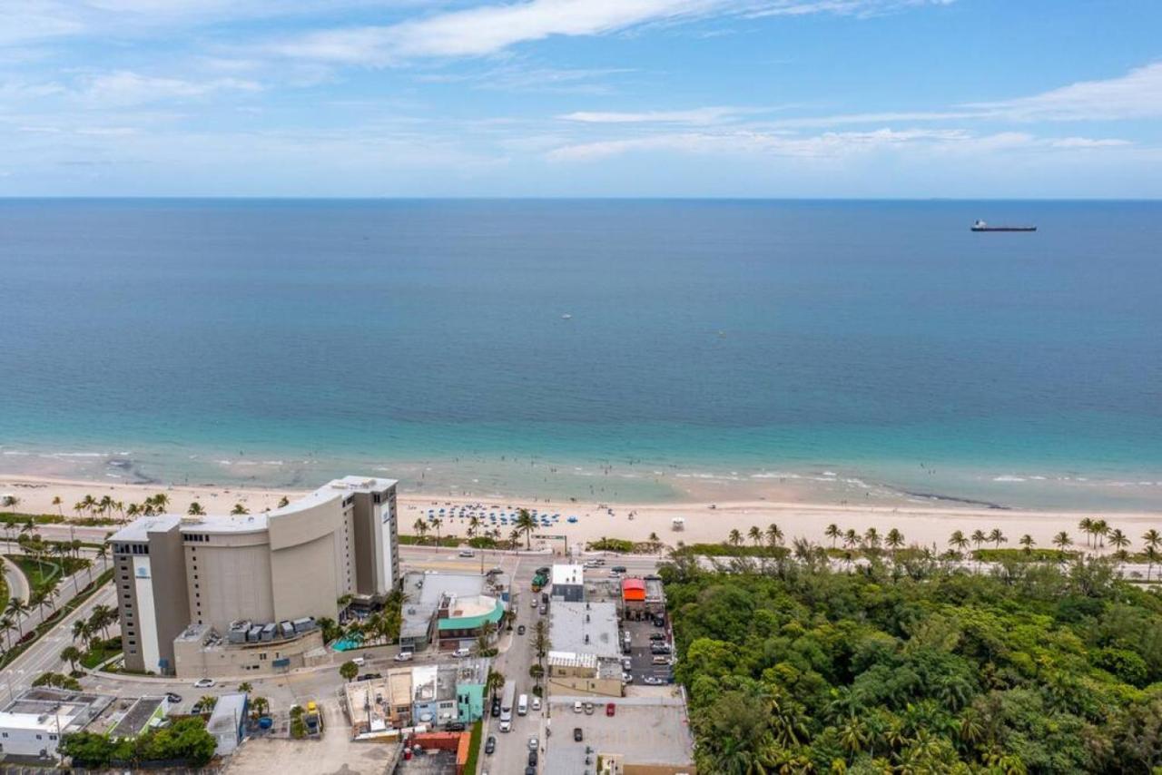 The Purple Pelican Beachfront With Ocean Balcony Unit 3 フォート・ローダーデール エクステリア 写真