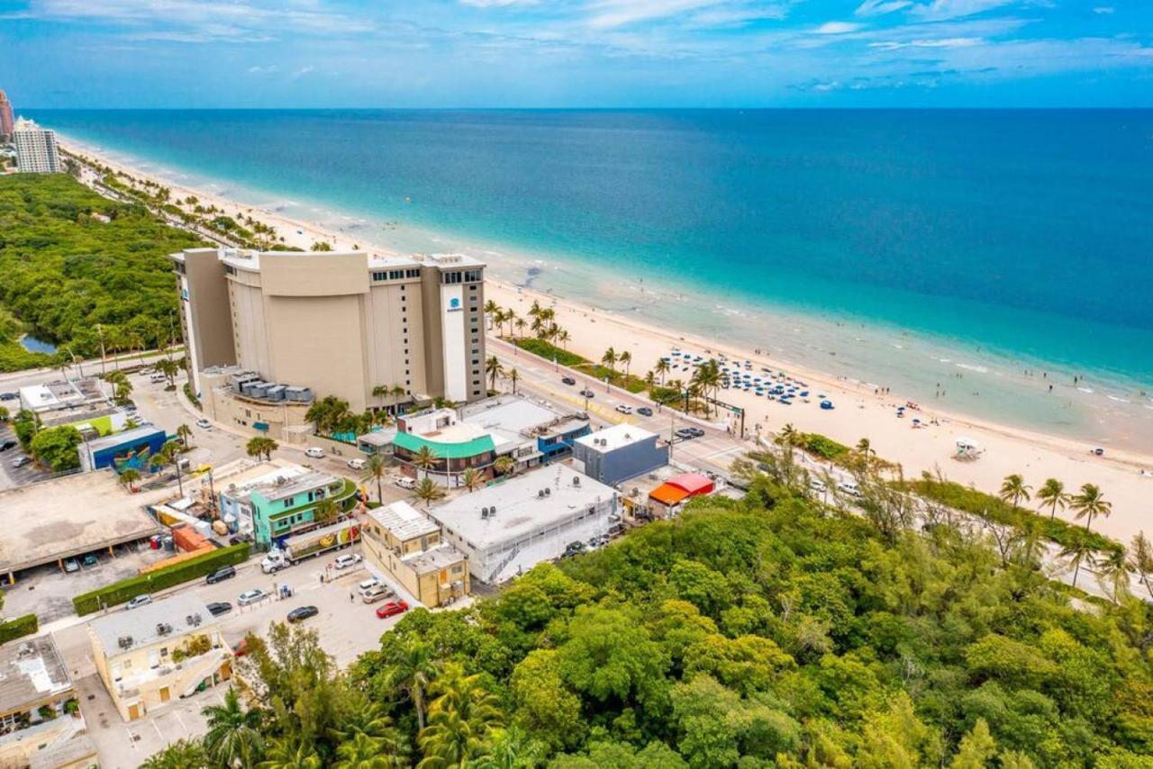 The Purple Pelican Beachfront With Ocean Balcony Unit 3 フォート・ローダーデール エクステリア 写真